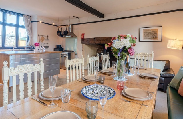 Canons Court Lodge - Wotton-Under-Edge - Dog friendly