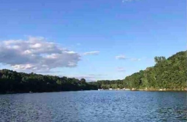 Canterbury - Sleeps 3