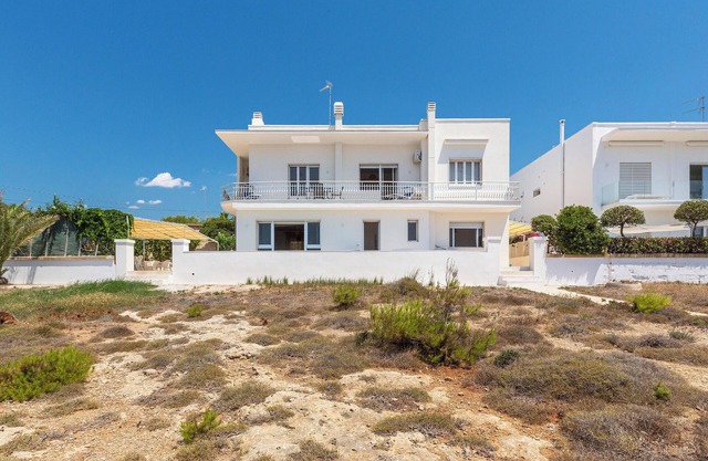 Canto delle Onde by BarbarHouse