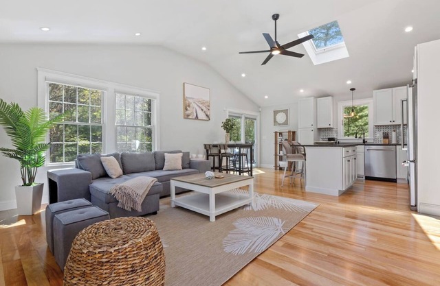 Cape Getaway: EV Charger +Fire Pit+Outdoor Shower