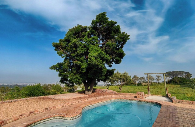 Capelands Wine Farm