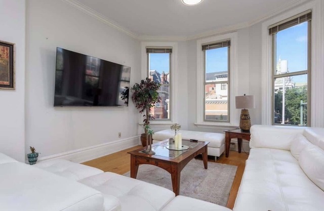 Capitol View Retreat - 2F, Fast Wi-Fi, Spacious