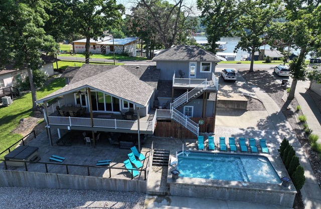 Captain Ron's House - Heated Pool - Hot tub - Games - Party Dock - Sleeps 22+