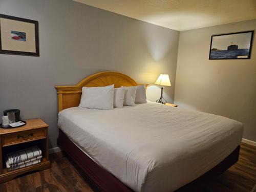Captain's Inn and Suites