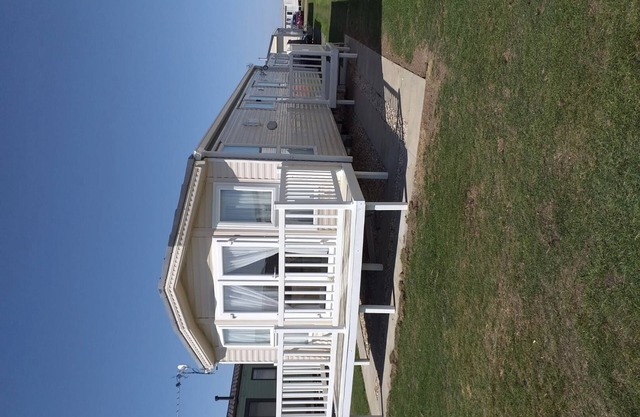 Captivating 2-Bed 6 Berth Caravan in Ingoldmells