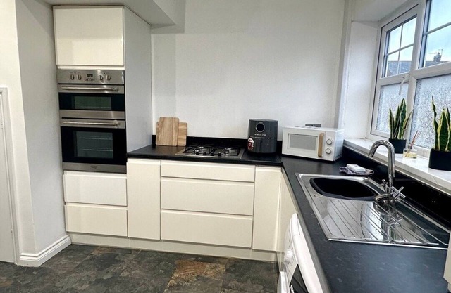 Carew Place by Blue Skies Stays