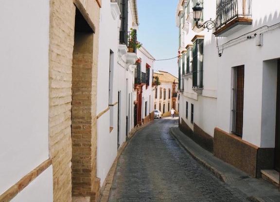 Carmona Center Apartment