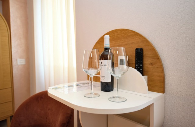 CAROLINA INN - MARIA CALLAS