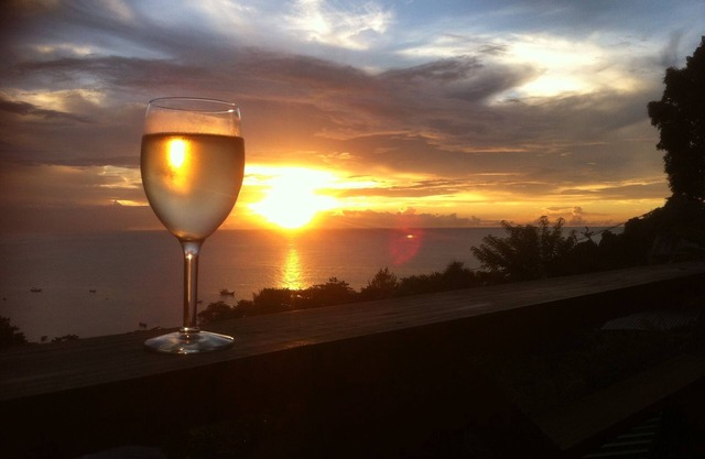 Carpe Diem Villa "Our Place" 2Bed Aptmt -Sleeps 4-Amazing sea views!