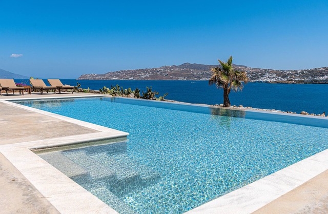 Carpe Diem Villas Mykonos - Heated Pool