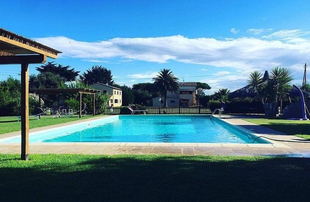 Casa Aneto C: A welcoming apartment surrounded by the greenery, with Free WI-FI.
