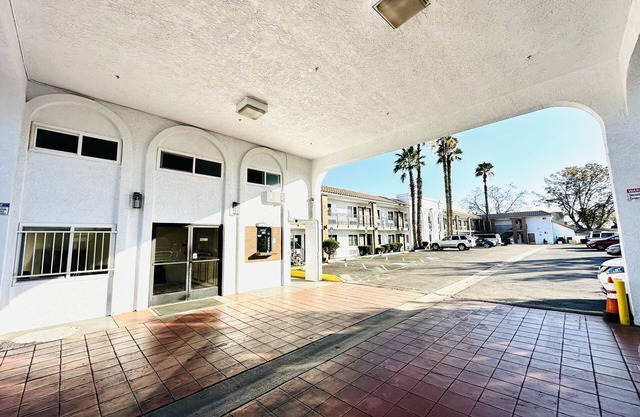 Casa Blanca Express & Suites Cypress Buena Park - Anaheim Area