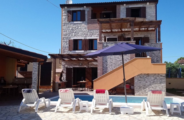 CASA BOZZERO, elegant and modern rustic with 2 apartments