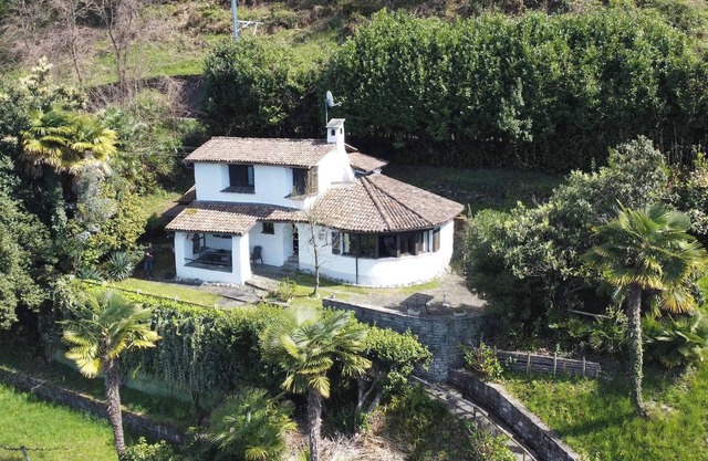 Casa Cappellina – Exclusive Lakefront Holiday Home with Exceptional Views