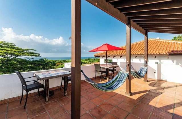 Casa Colibri - Villa with ocean views