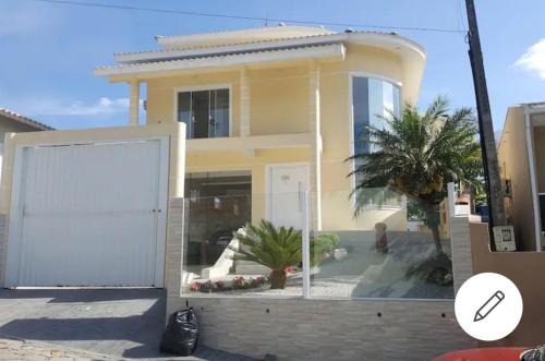 Casa completa com piscina no Paraíso do Brasil