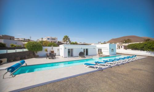 Casa Conil with a private 25 meter heated pool