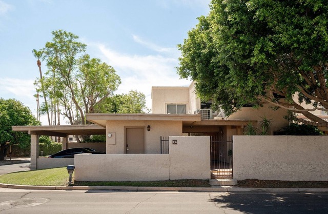 Casa Del Monte: Old Town Gem w/Pool & Tennis