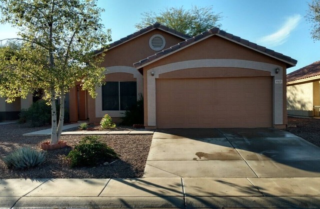 Casa Grande Home with community pool + spa