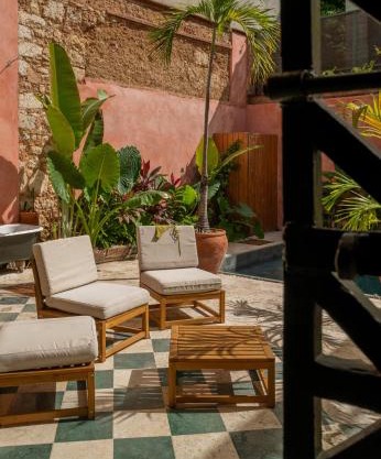 Casa Grullon, an Oasis in the Colonial Zone