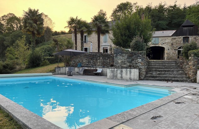 Casa Hourquet: nature, pool and the Pyrenees