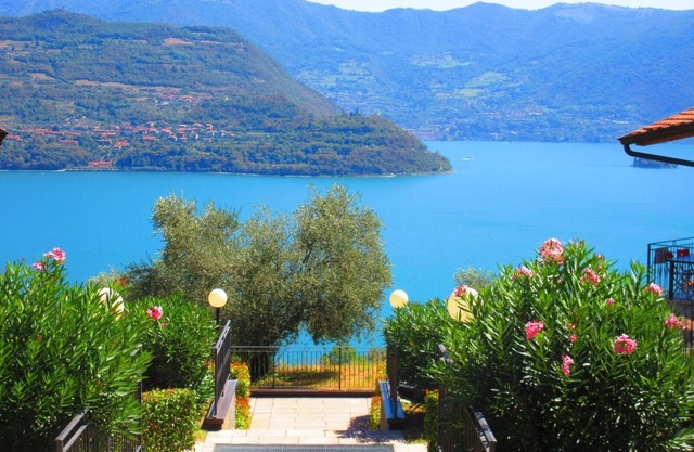 Casa Lago - Stunning View of Lake Iseo. Pool, Luxury & Tranquility: : ★