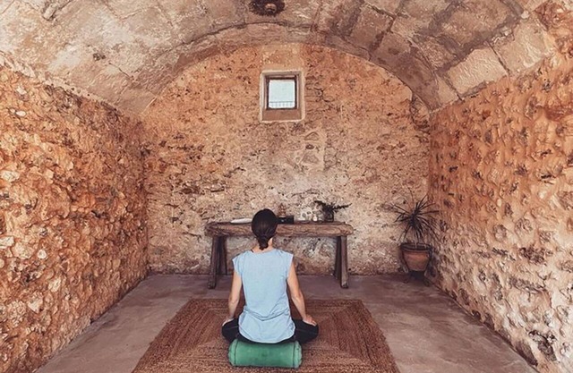 Casa Mona, Inland Tourism