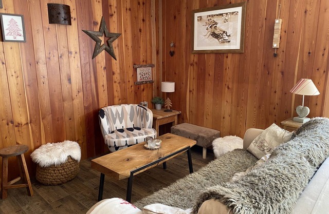 CASA MONTANA - QUEYRAS Apartment 8 pers. CEILLAC, Mountain Winter/Summer