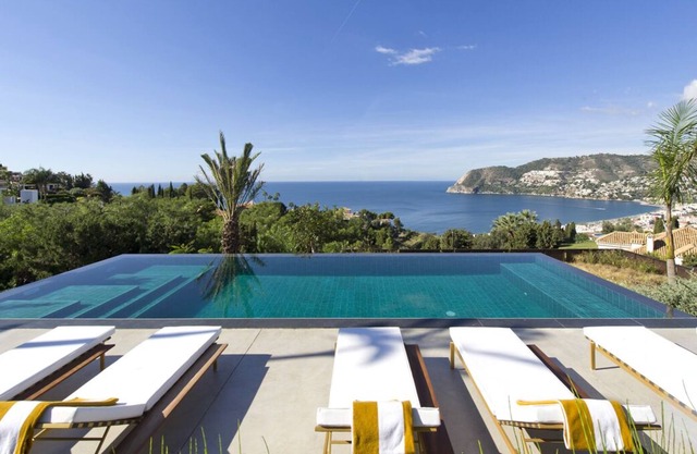 Casa Nero - Four Bedroom Villa, Sleeps 9