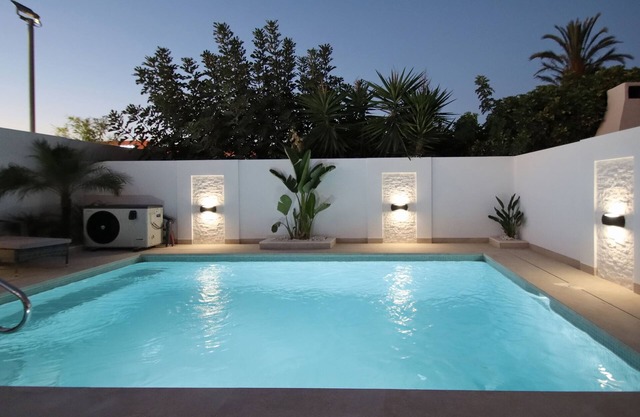 Casa Olivia mit Beheizbaren Privatpool - 5 Min. vom Strand Entfernt