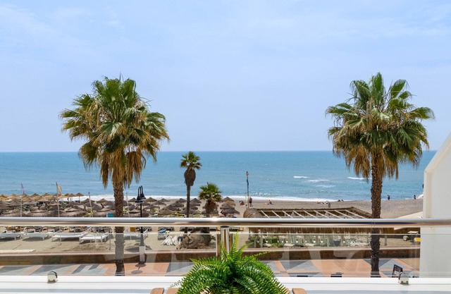 Casa Paradise - Beachfront
