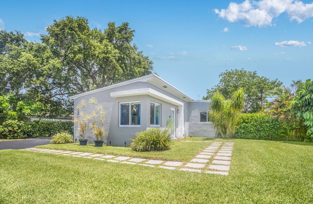Casa Sunshine - Minutes to beaches, FLL airport, & Hard Rock