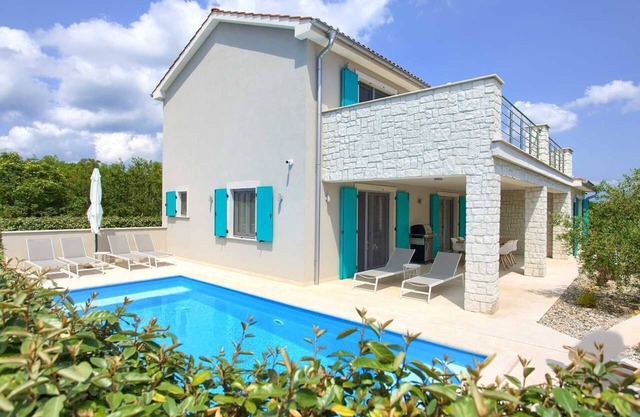 Casa Ulika with barrier-free ground floor and heated pool