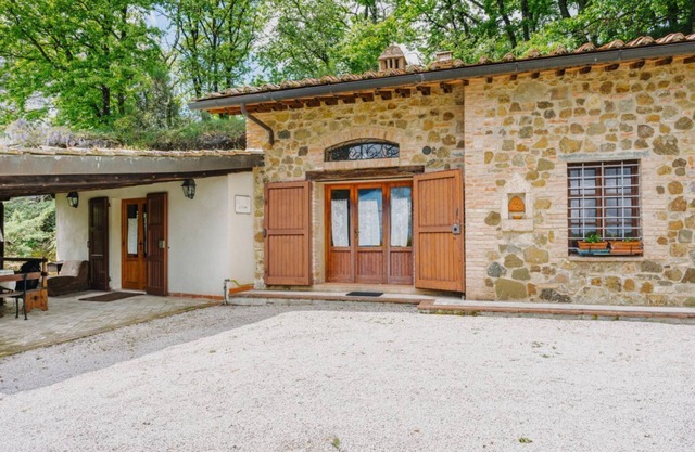 Casale Glicine by MMega
