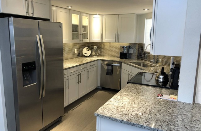 Casey's Oasis in Desirable Villa Caballeros