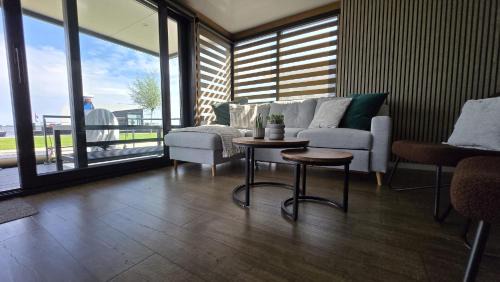 Castalia Houseboat met uitzicht over het Sneekermeer
