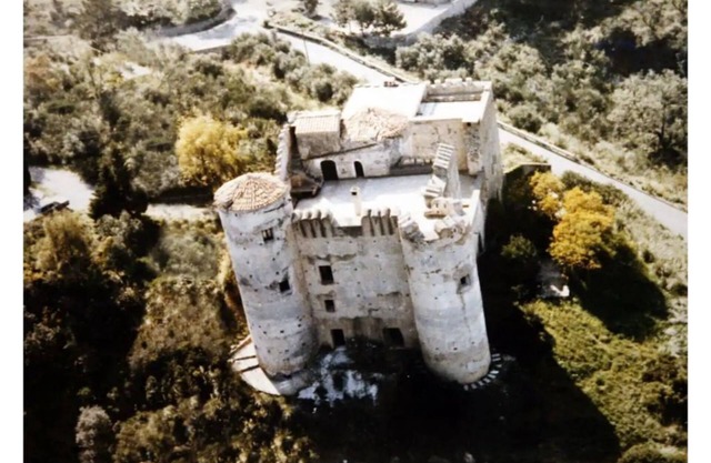 Castle for 16 Guests