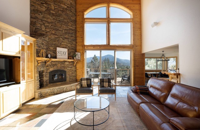 Castle Rock. Best home, Best location, Best views, best hot tub, all in one place. AC