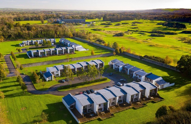 Castlemartyr Lodges (TR4) No 3 (2 Bed) by Interhome