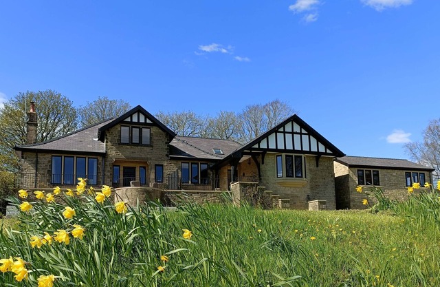 CASTLEYS, family friendly, luxury holiday cottage in Skipton