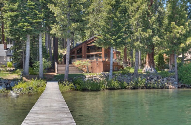 Cathedral Lakefront by Tahoe Getaways - 6 BR Estate w Pier, Buoy and Pool Table