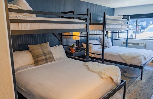 Catwalk | Double Queen + Twin Bunks at Gravity Haus Winter Park, Parking