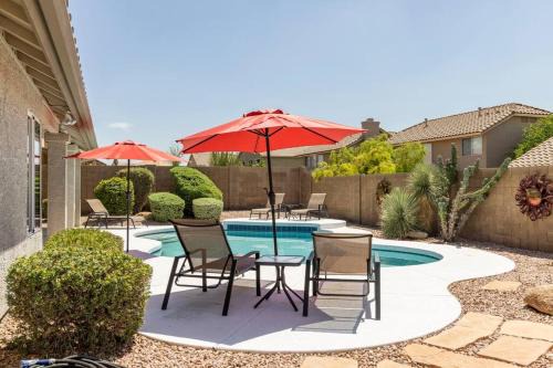 Cave Creek Classy 4 bedrooms, Heated pool, pool table