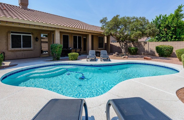 Cave Creek Single Family w/ Pool to relax and enjoy!