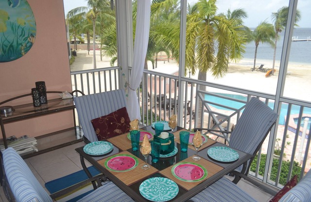 Cayman Kai - U-Kai-Lele2 Bed/2 Bath Beach Front Condo