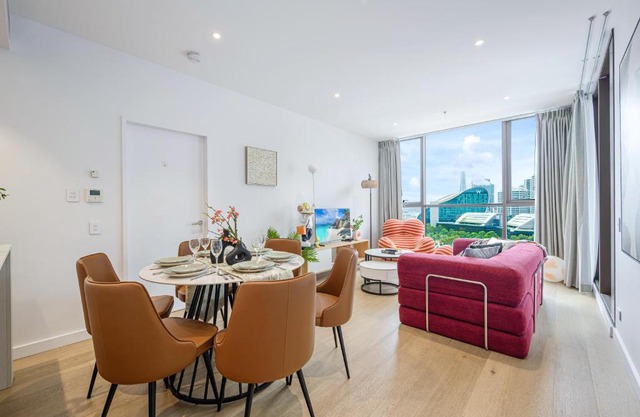 CBD sweet 3Br ChinaTown ICC & parking & Firework