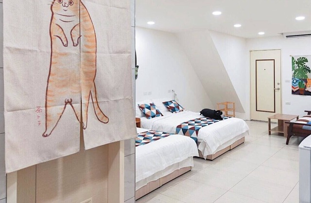 CC No.3 House /MRT 3 min walk/捷運3分鐘/近西門/全新裝潢/頂級衛浴/2-6人