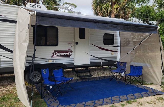 Cedar Island Canal Front Cute RV with Boat Slip, Fishing, Scalloping & Crabbing