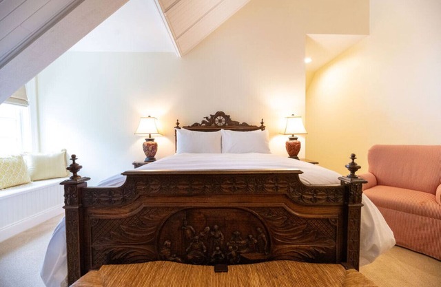 Cedar Room - Granville Queen Inn, Downtown Historic Edenton