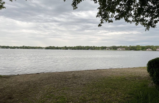 Cedar Sunrise-1 BR Lake House
